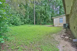 1724 Rhonda Ln, Stone Mountain, GA 30087 - Photo 34