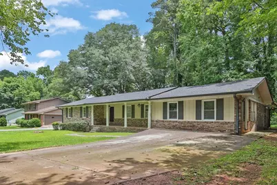 1724 Rhonda Lane, Stone Mountain, GA 30087 - Photo 1