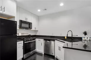 1137 Parkside Club Dr, Lawrenceville, GA 30044 - Photo 6