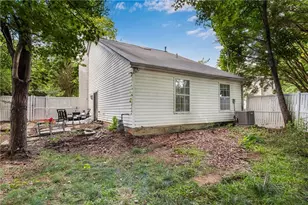 1137 Parkside Club Dr, Lawrenceville, GA 30044 - Photo 26