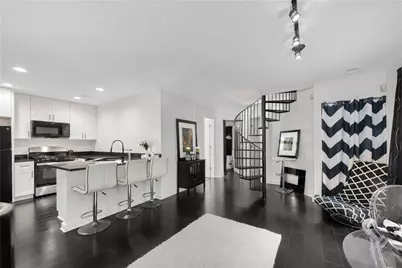 1137 Parkside Club Drive, Lawrenceville, GA 30044 - Photo 4