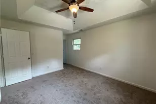 135 Woodcrest Dr, Covington, GA 30016 - Photo 10