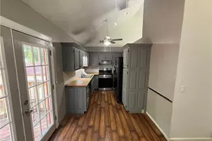 135 Woodcrest Dr, Covington, GA 30016 - Photo 14