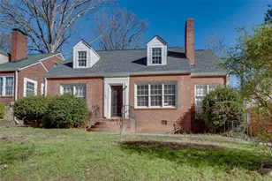 469 Mellview Ave SW, Atlanta, GA 30310 - Photo 1