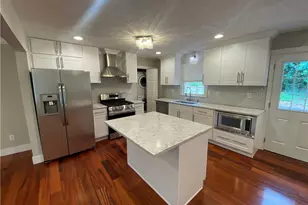 105 Paris Ln, Marietta, GA 30066 - Photo 4