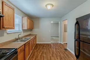 2245 Dauphine St, Atlanta, GA 30344 - Photo 10