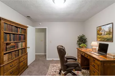 2047 Cliffton Terrace, Snellville, GA 30039 - Photo 4