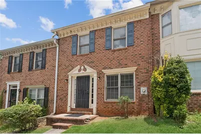 573 Hambrick Square, Stone Mountain, GA 30083 - Photo 2