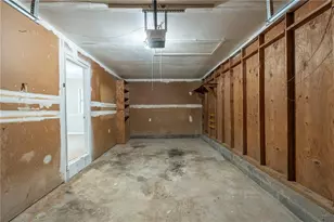 2247 Cherokee Valley Dr, Lithonia, GA 30058 - Photo 28