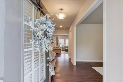 6841 Lancaster Crossing, Flowery Branch, GA 30542 - Photo 4