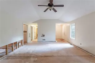 3930 Pine Tree Ln, Gainesville, GA 30501 - Photo 4