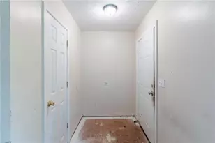 3930 Pine Tree Ln, Gainesville, GA 30501 - Photo 2