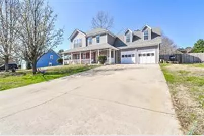 737 Wilkes Drive, Loganville, GA 30052 - Photo 8