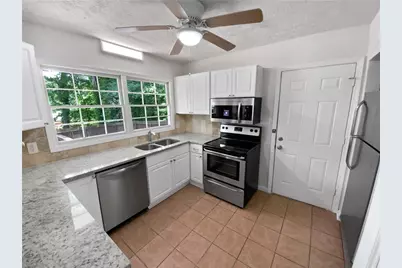 540 Stockwood Drive, Woodstock, GA 30188 - Photo 6