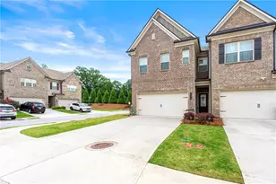 2170 Trelipe Dr, Lawrenceville, GA 30044 - Photo 2