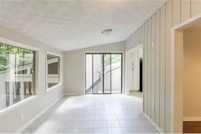 1282 Shiloh Trail E, Kennesaw, GA 30144 - Photo 12