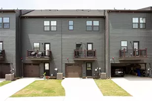 135 Climbing Ivy Cir, Fayetteville, GA 30214 - Photo 4