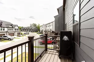 135 Climbing Ivy Cir, Fayetteville, GA 30214 - Photo 6