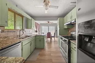 5016 Comanche Ct NW, Lilburn, GA 30047 - Photo 4