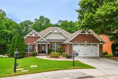 1173 Saint Charles Place, Gainesville, GA 30501 - Photo 4