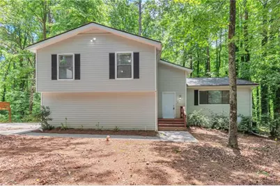 5215 Mainstreet Park Drive, Stone Mountain, GA 30088 - Photo 1