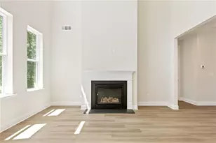 900 Melody Ridge Ln, Buford, GA 30518 - Photo 4