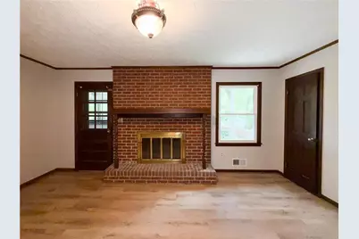 420 Creekview Court, Marietta, GA 30064 - Photo 6