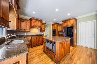 205 Camden Creek Court, Lawrenceville, GA 30043 - Photo 16