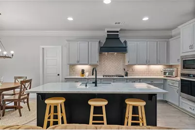 902 Edgewater Drive, Loganville, GA 30052 - Photo 18