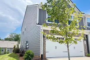 136 Salt Lk Ln, Hoschton, GA 30548 - Photo 2