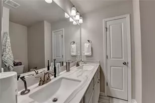 2719 Hedgeway Cir, Kennesaw, GA 30144 - Photo 20