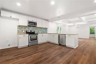 33 Ray St, Newnan, GA 30263 - Photo 2