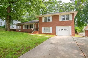 1558 Boulderwoods Dr SE, Atlanta, GA 30316 - Photo 2