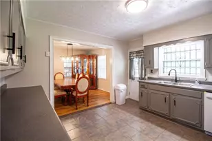 1558 Boulderwoods Dr SE, Atlanta, GA 30316 - Photo 10