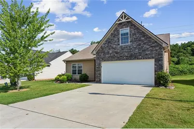 125 W Lexington Avenue, Griffin, GA 30223 - Photo 2