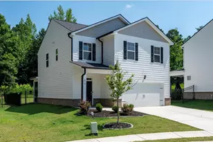 470 Shasta Ct, Hoschton, GA 30548 - Photo 2