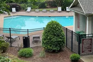 1749 Breyerton Dr NE, Atlanta, GA 30329 - Photo 2