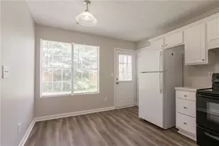 711 Ashley Ln, Stone Mountain, GA 30087 - Photo 10