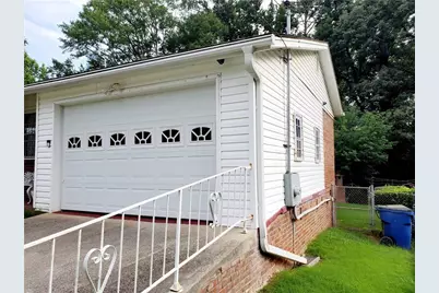 3769 Amber Road NW, Atlanta, GA 30331 - Photo 2