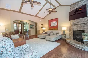 551 Arbor Springs Pkwy, Newnan, GA 30265 - Photo 18