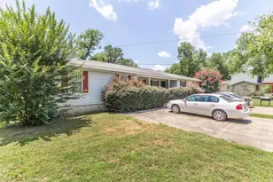 210 Perry Railroad St, Fort Valley, GA 31030 - Photo 2