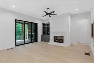 3846 Town Farms Dr, Peachtree Corners, GA 30092 - Photo 10