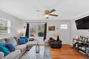 310 Bonaire St, Cartersville, GA 30120 - Photo 12