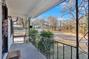 310 Bonaire St, Cartersville, GA 30120 - Photo 6