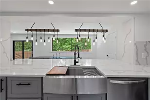 1355 Lockwood Dr SW, Atlanta, GA 30311 - Photo 12