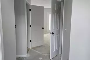 1090 Chapel Hill Dr SE, Lawrenceville, GA 30045 - Photo 6