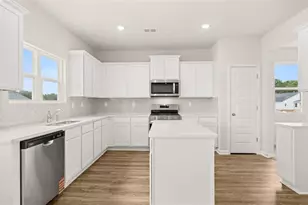 318 Abbott Rd, Statham, GA 30666 - Photo 6