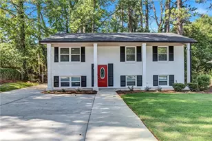 2764 Ocean Valley Dr, Atlanta, GA 30349 - Photo 2