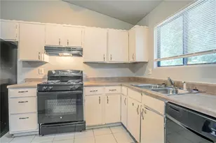 4745 Hairston Crossing Rd, Stone Mountain, GA 30083 - Photo 14