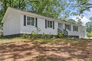 10 Caroline Dr, Stockbridge, GA 30281 - Photo 2
